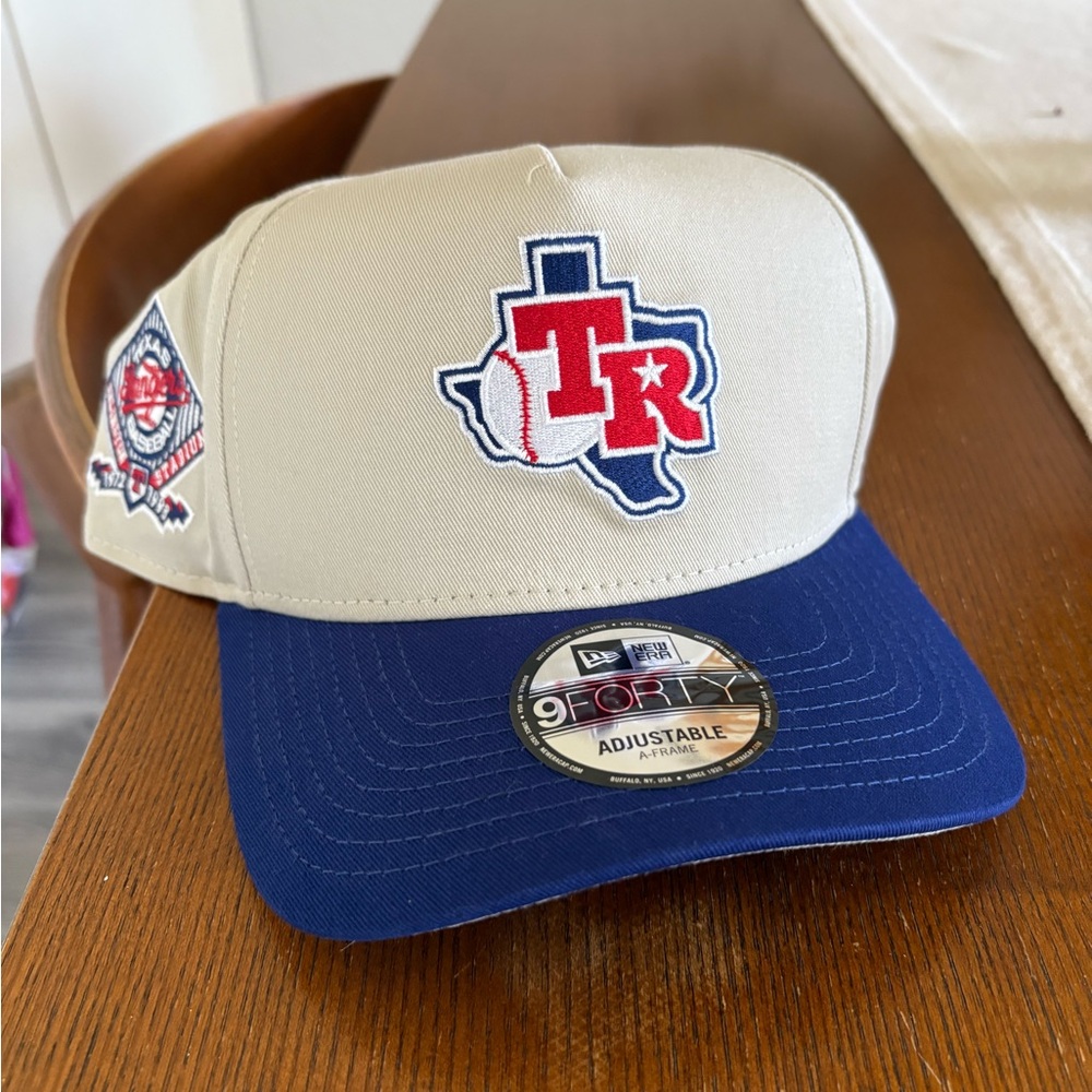 New Era Beige and Blue Texas Rangers Baseball Cap